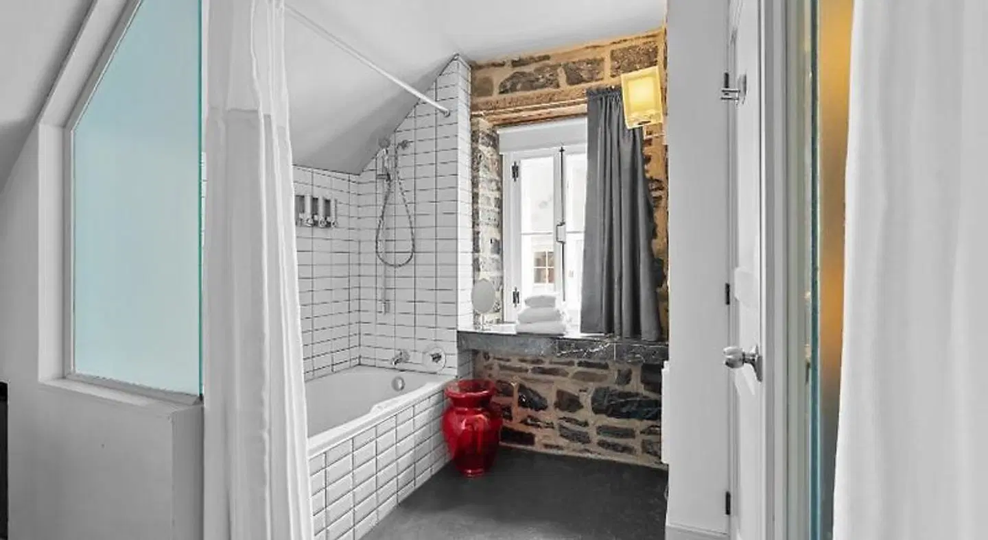 Auberge Place d'Armes ROOM_EXAMPLE