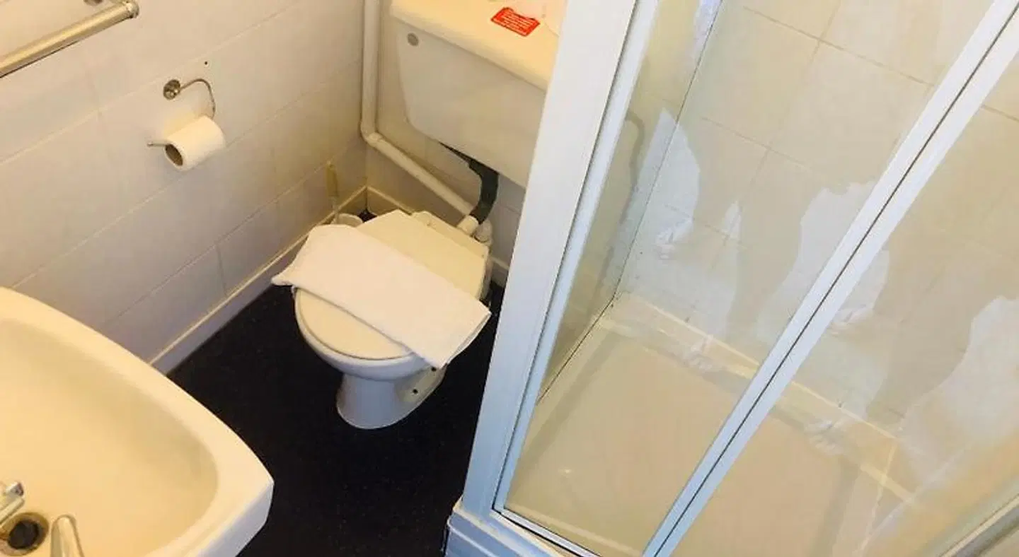 Royal Ashton Hotel Badezimmer