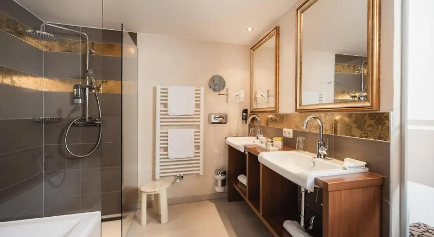 Alpine Resort Goies Superior Badezimmer