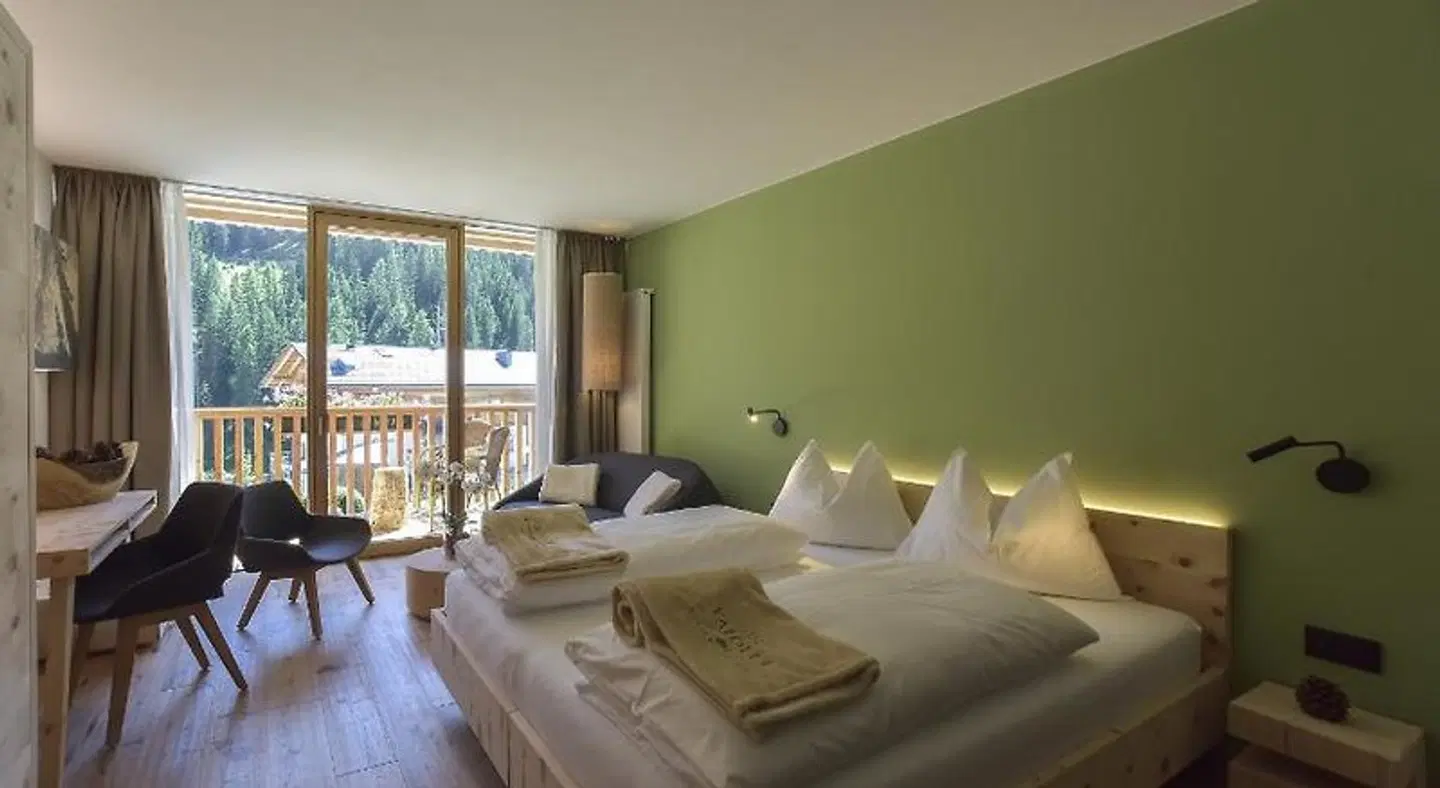Vajolet ROOM_EXAMPLE