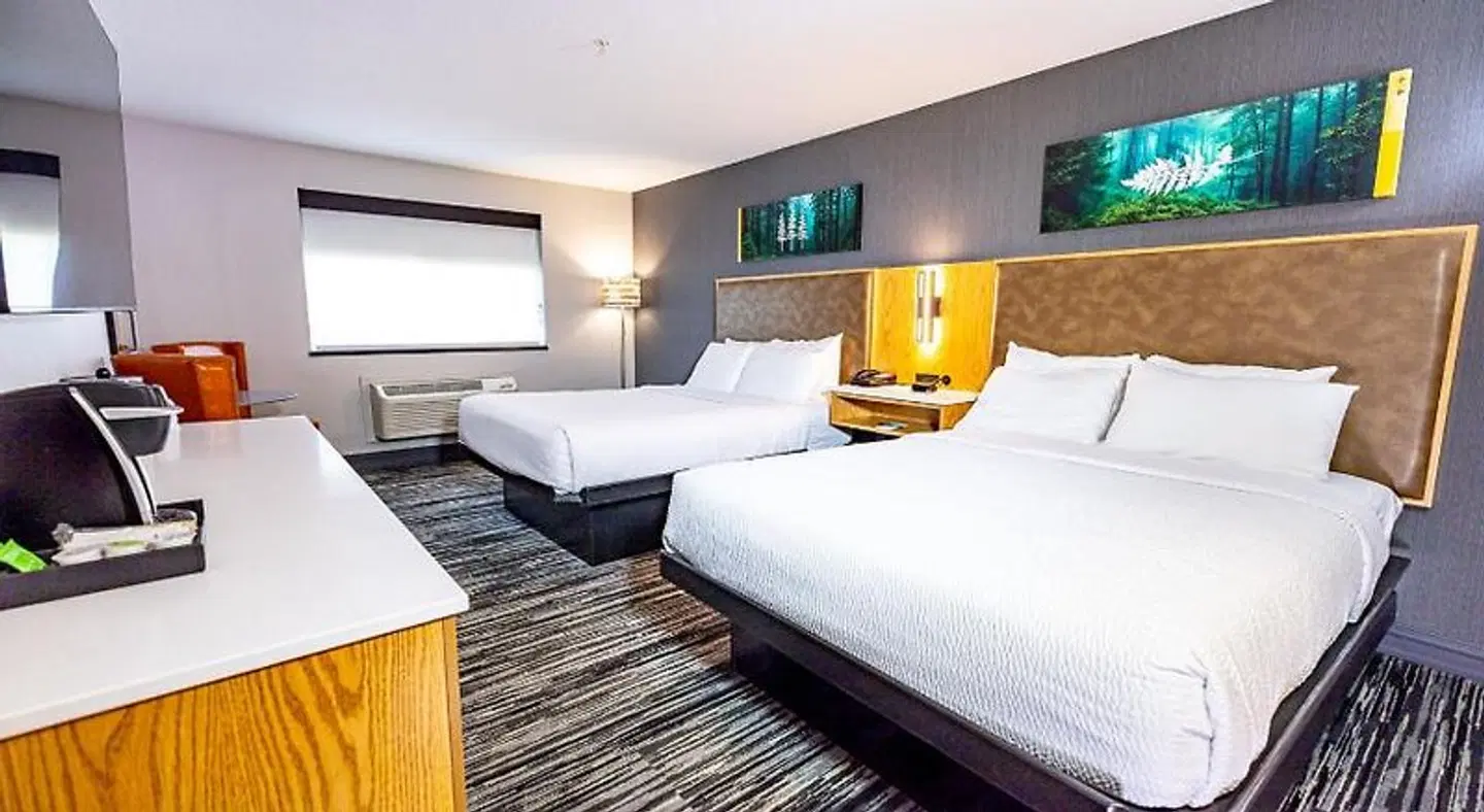 Creekside Hotel & Suites Canyonville ROOM_EXAMPLE