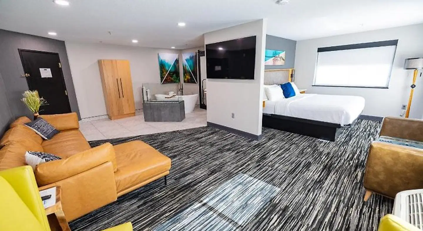 Creekside Hotel & Suites Canyonville ROOM_EXAMPLE