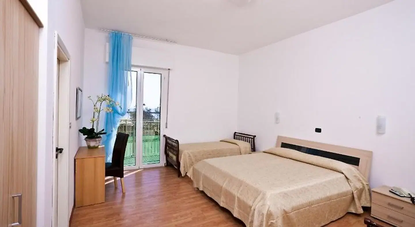 Holiday Park ROOM_EXAMPLE