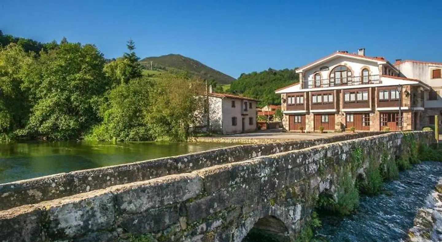 Posada La Fuentona de Ruente EXTERIOR