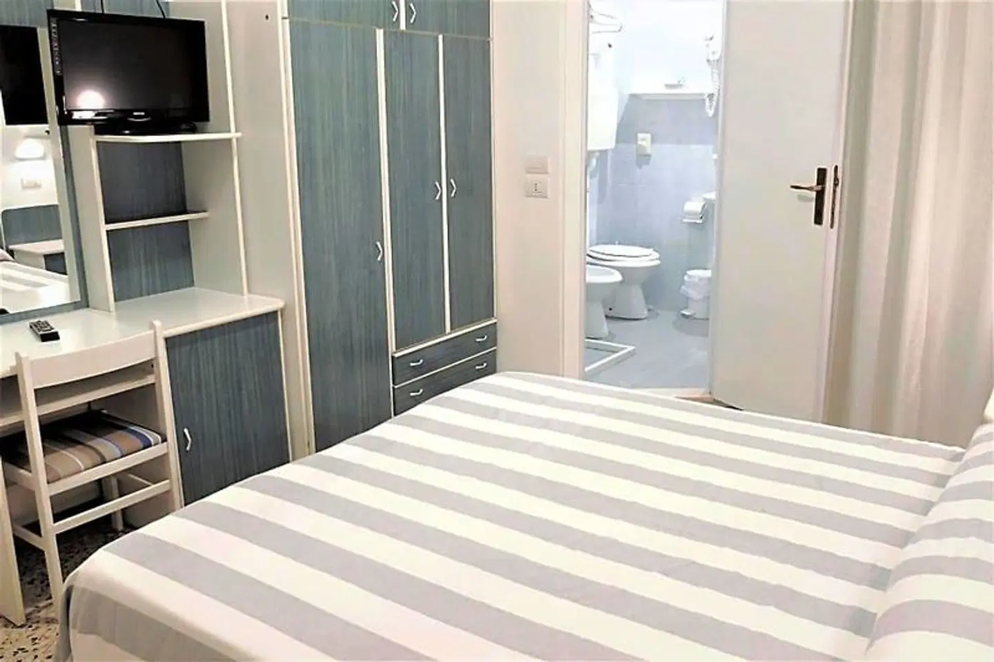 Aurea ROOM_EXAMPLE