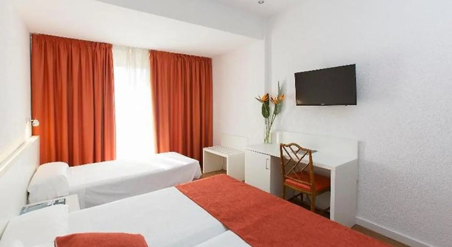 Intur Orange ROOM_EXAMPLE