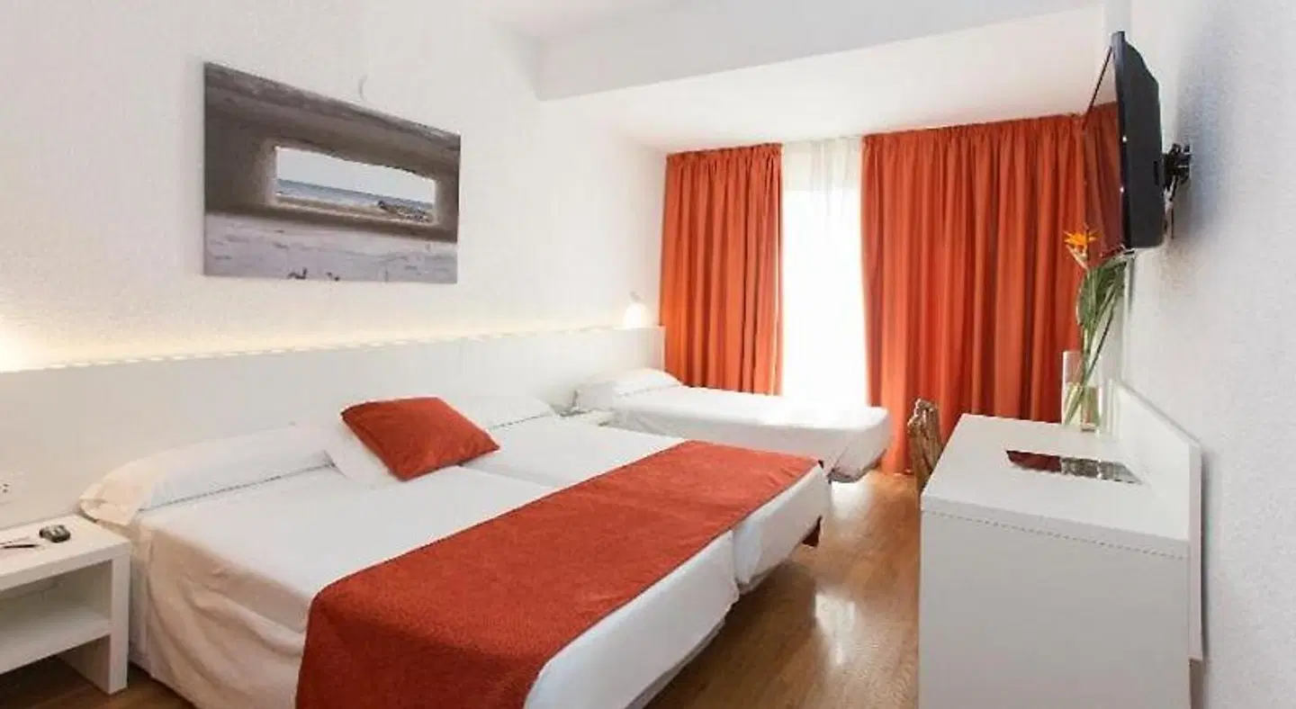 Intur Orange ROOM_EXAMPLE