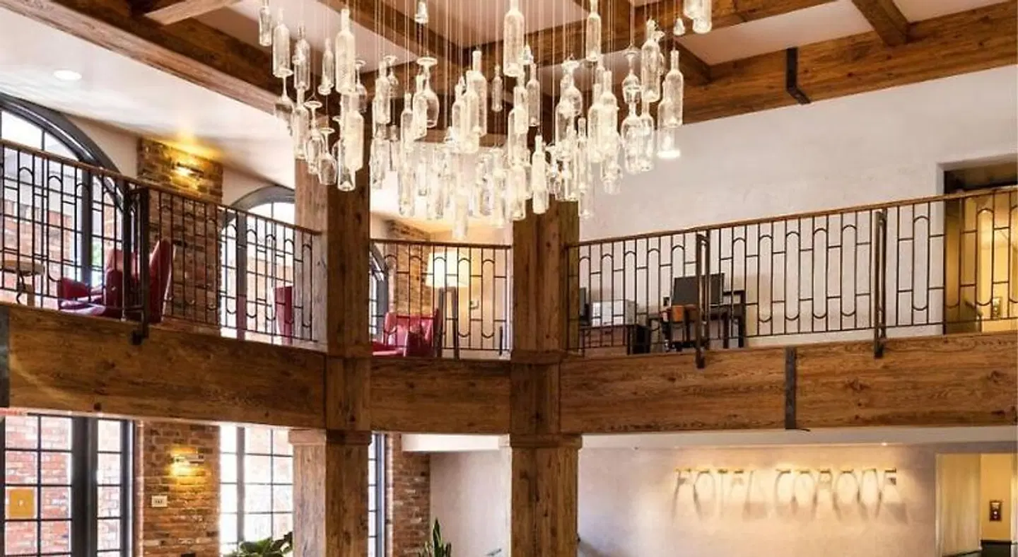 Corque LOUNGE_LOBBY