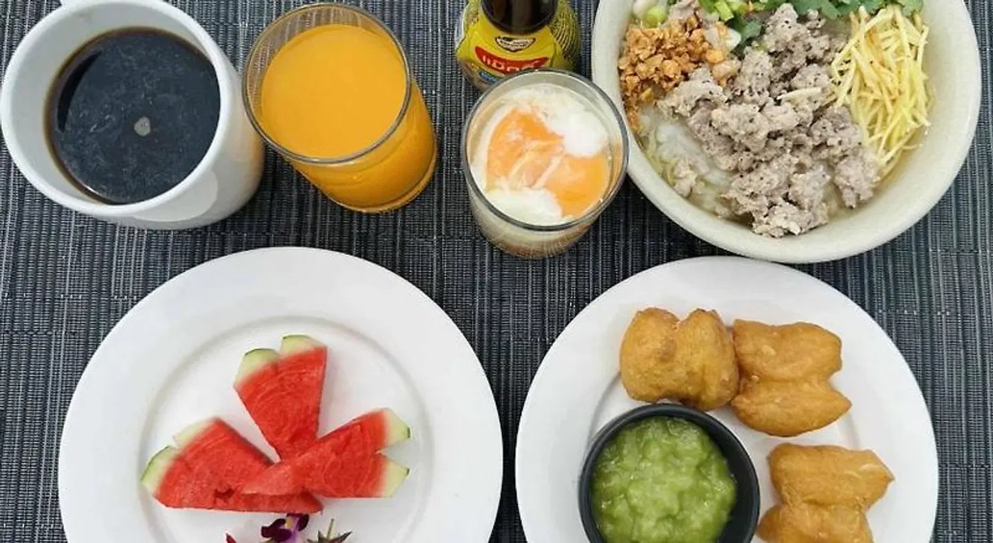 Lullabella Hotel Restaurant