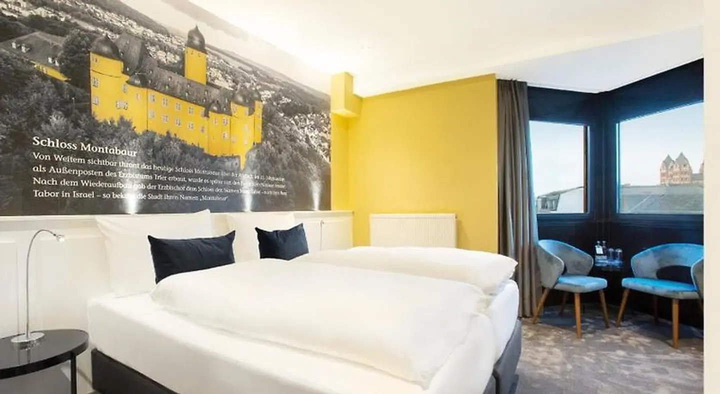 Huss ROOM_EXAMPLE