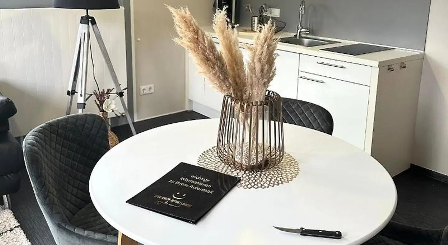 Open-Water-Resort PEOPLE