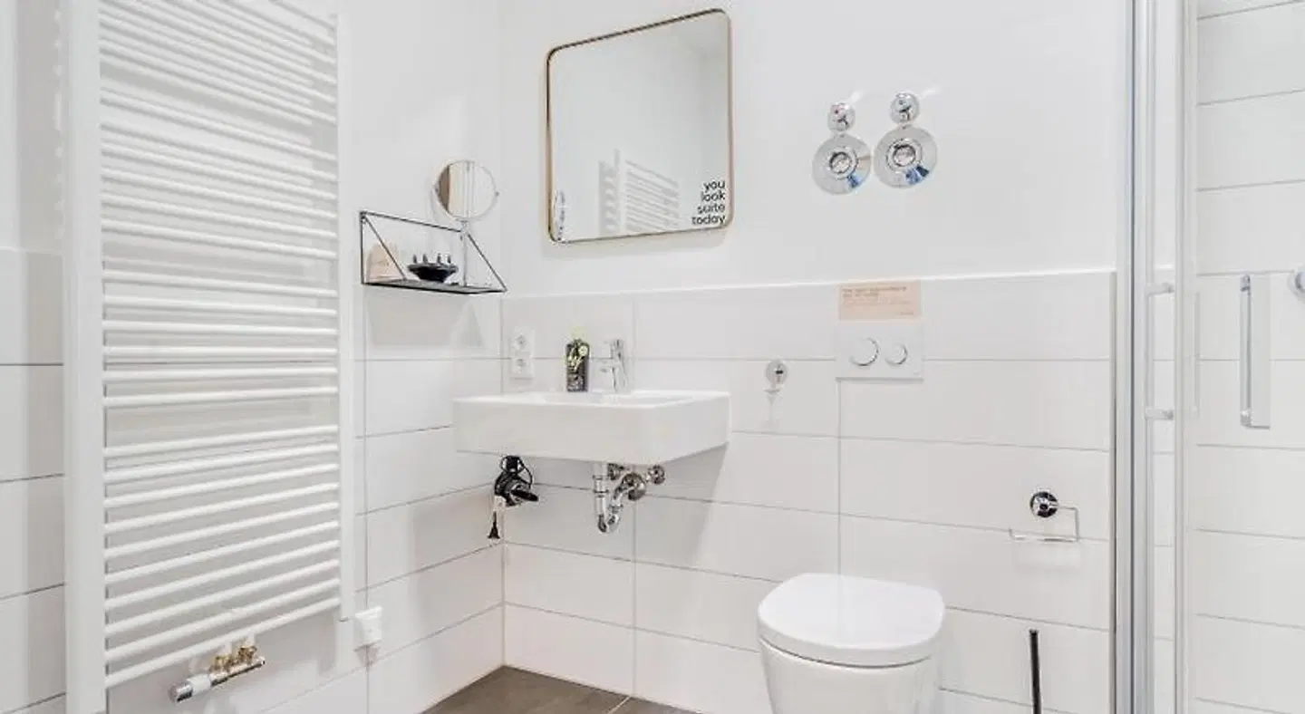 Limehome Dresden Wallstraße Badezimmer