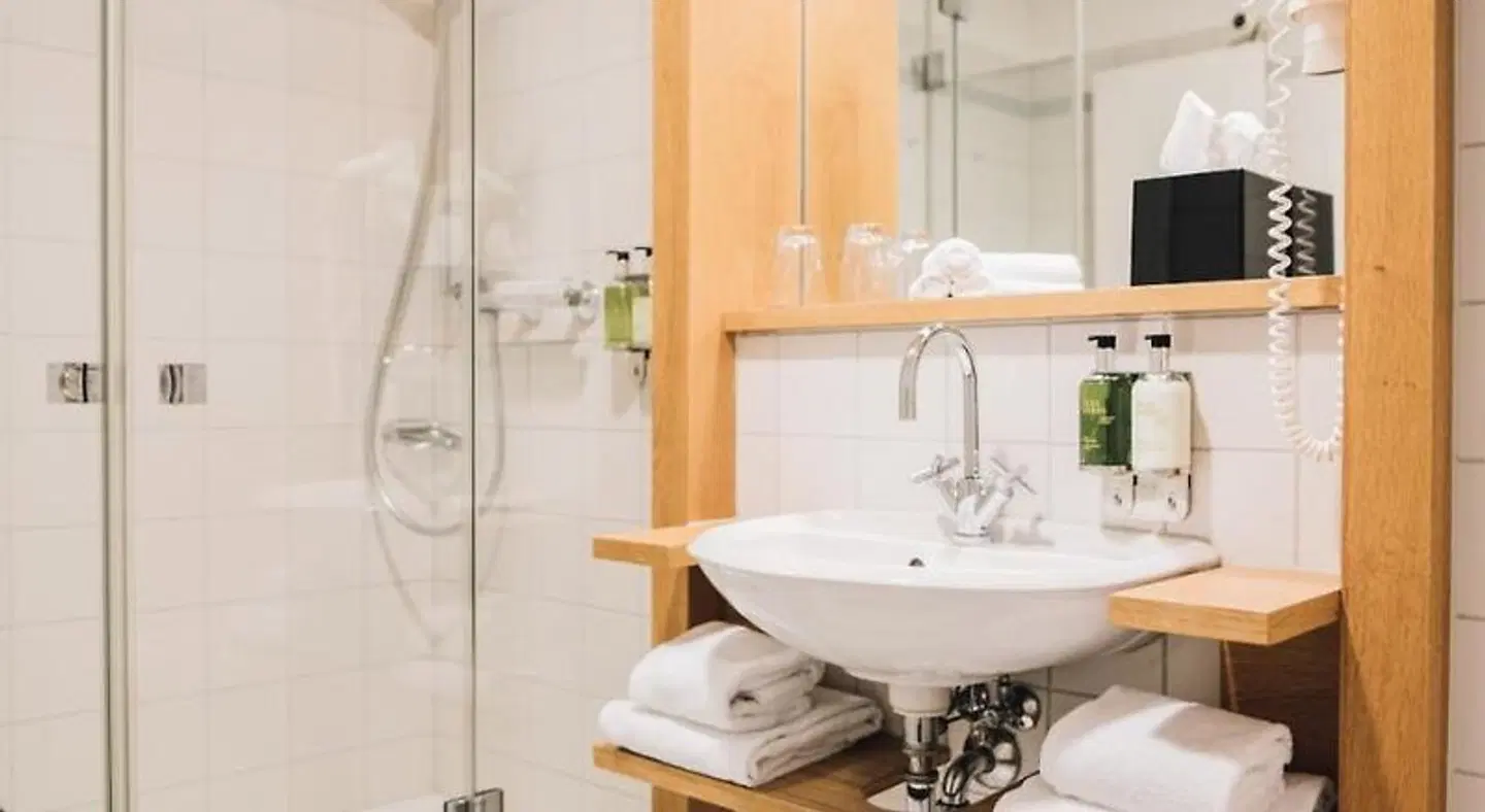 Hotel Kloster Eberbach Badezimmer