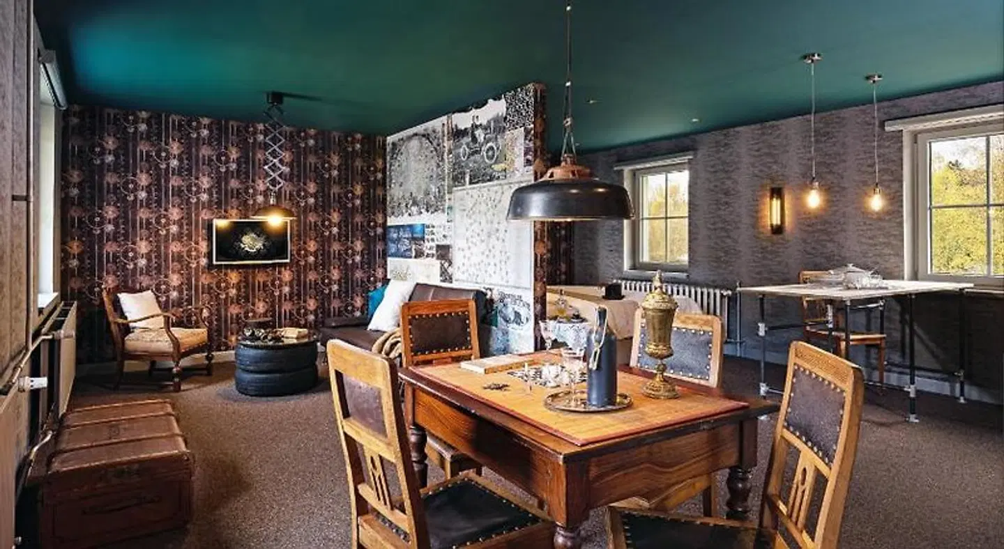 Weltraumbahnhof Rautenkranz - Steampunk Hotel Restaurant