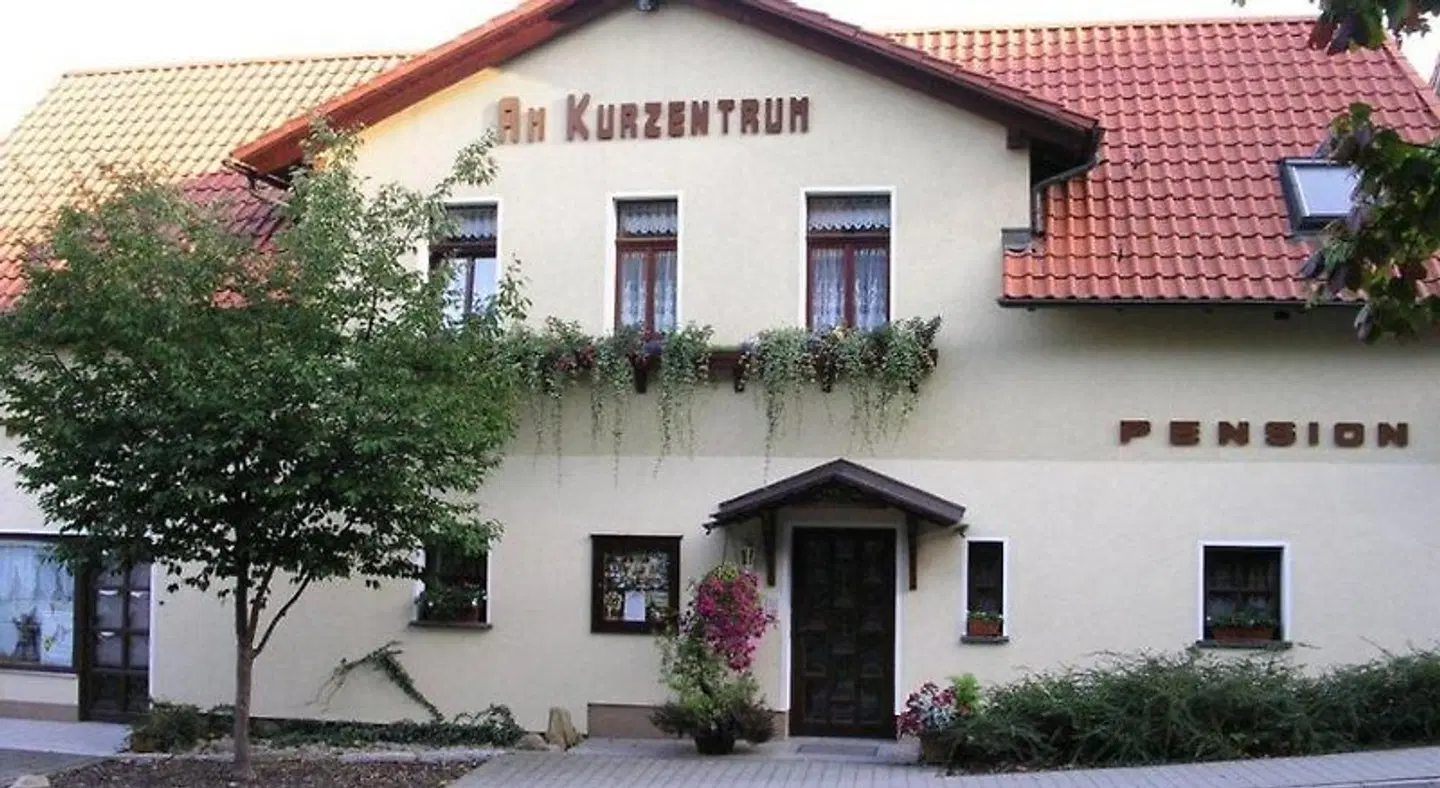 Hotel Pension Am Kurzentrum EXTERIOR