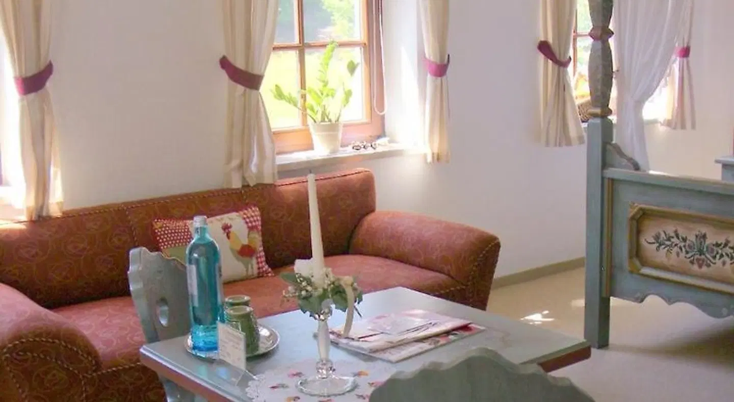 Elegant-Hotel "Zur Burg" ROOM_EXAMPLE