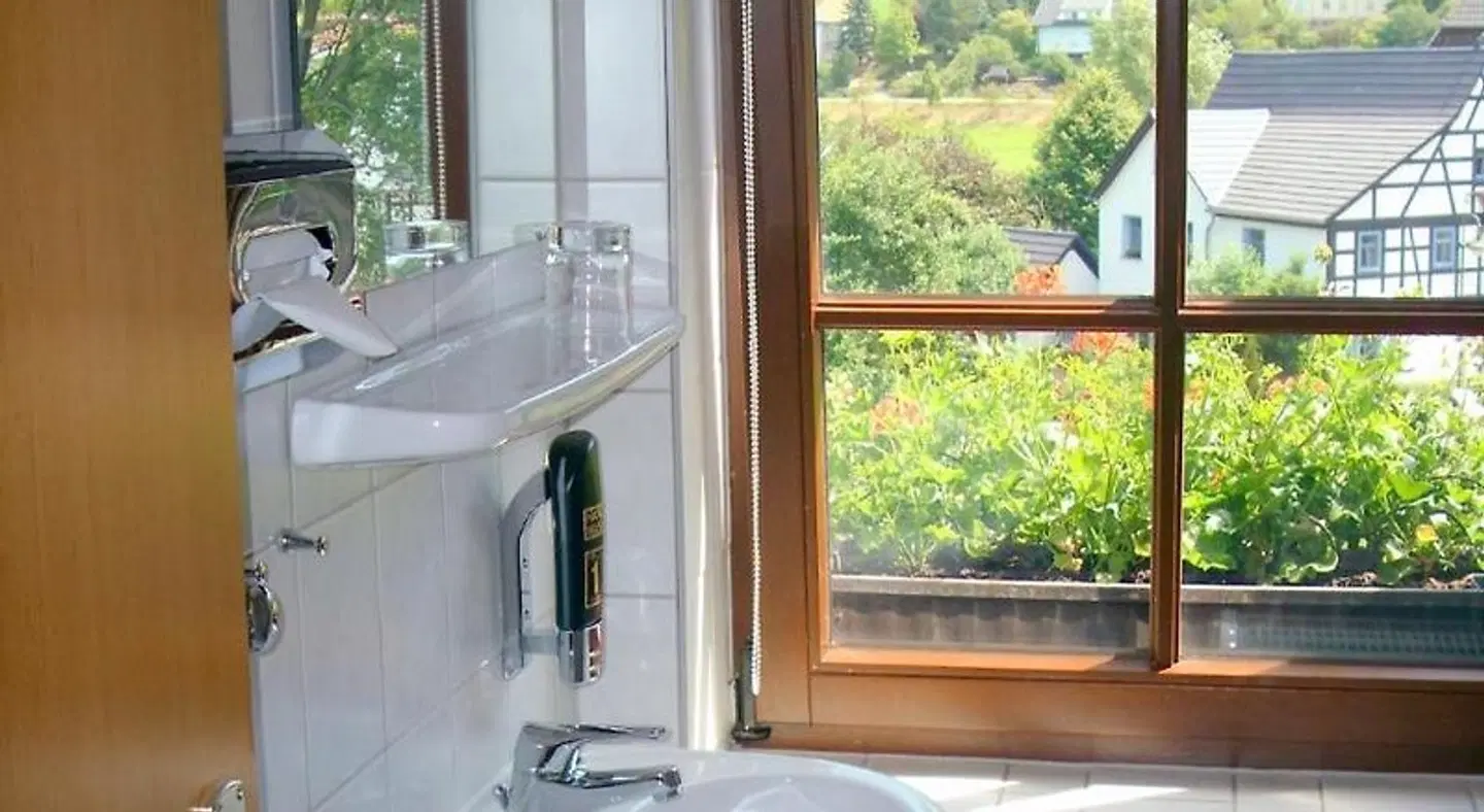 Elegant-Hotel "Zur Burg" Badezimmer