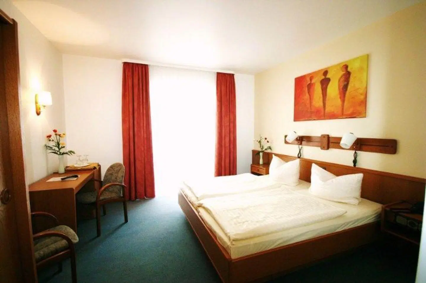 Arador-City ROOM_EXAMPLE