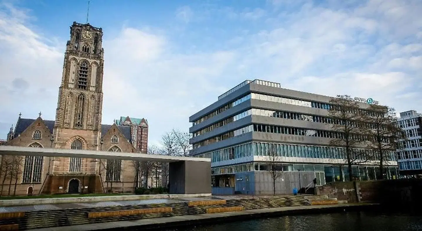Motel One Rotterdam EXTERIOR