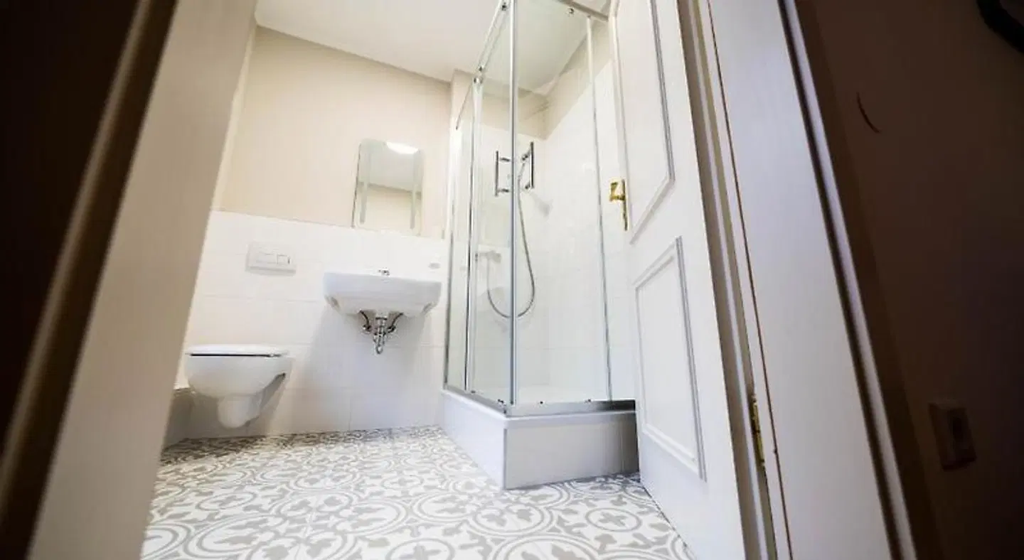 Aparthotel Villa Elon Badezimmer