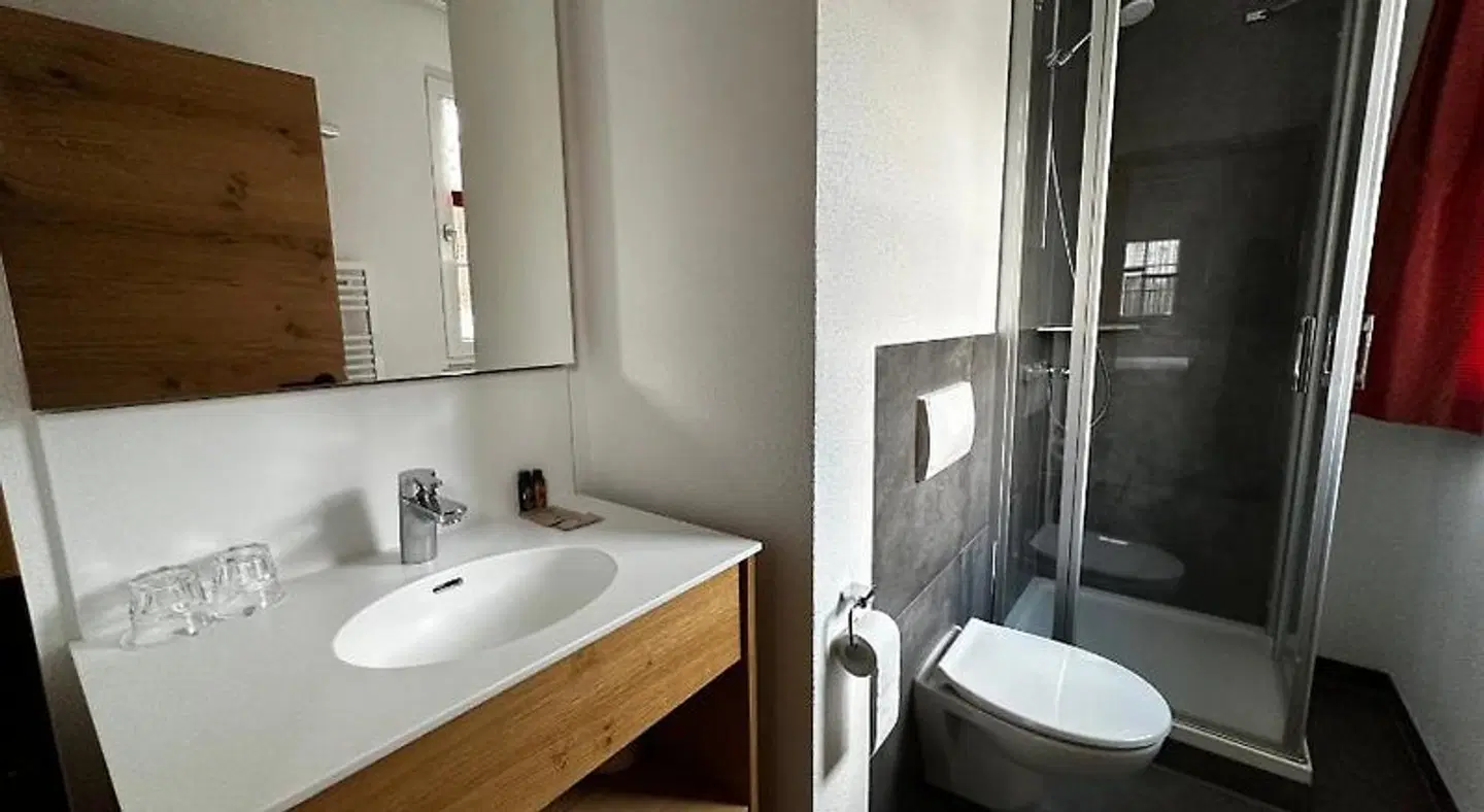 Goldene Krone Badezimmer