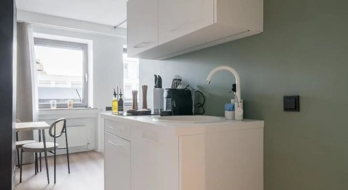 Limehome Saarbrücken Berliner Promenade LOUNGE_LOBBY