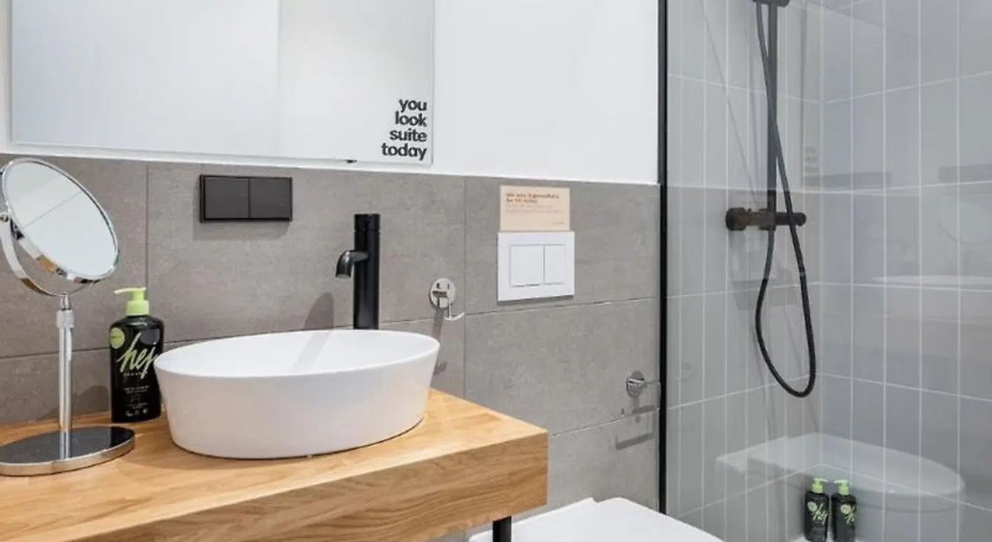 Limehome Augsburg Annastraße Badezimmer