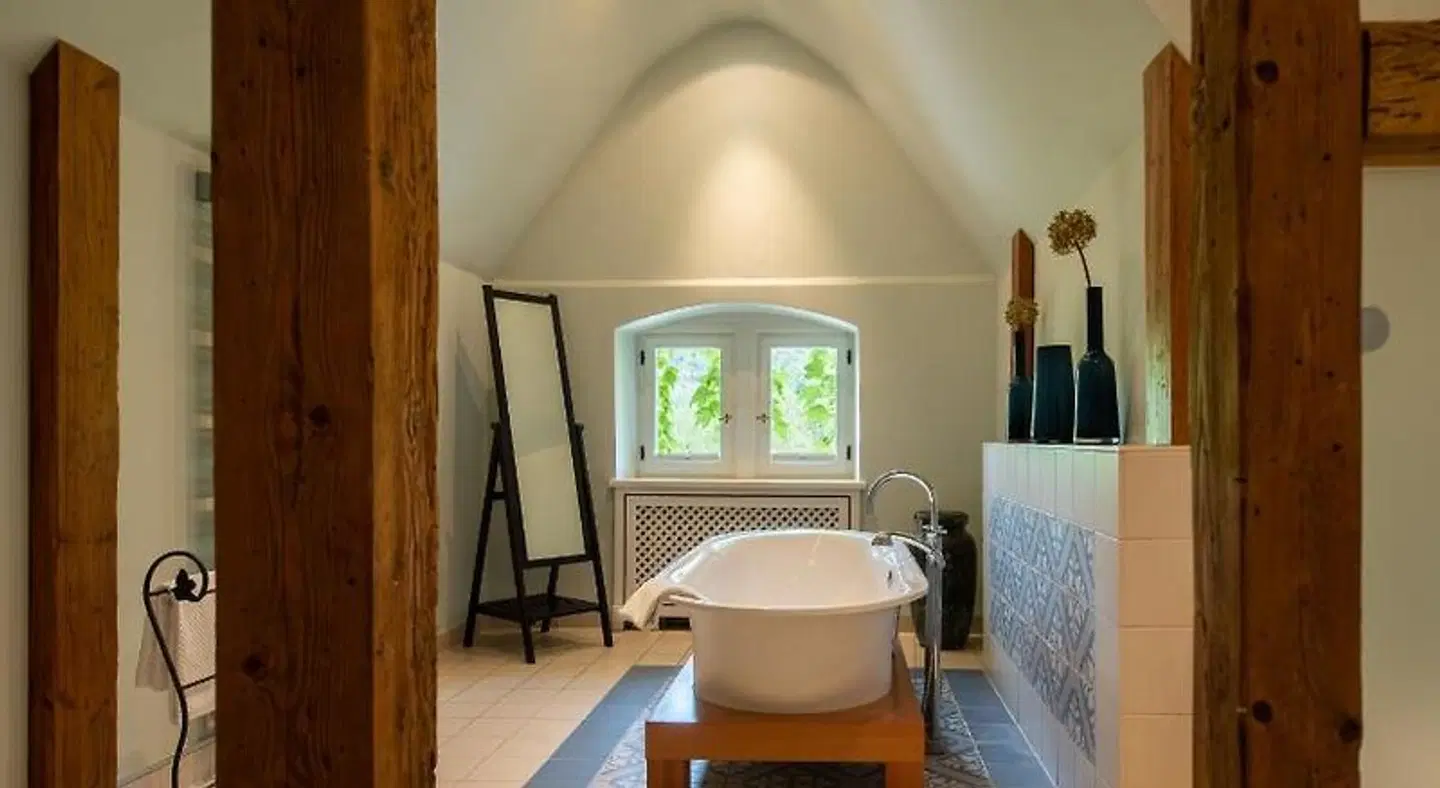 Gastehaus Schloss Saareck Badezimmer