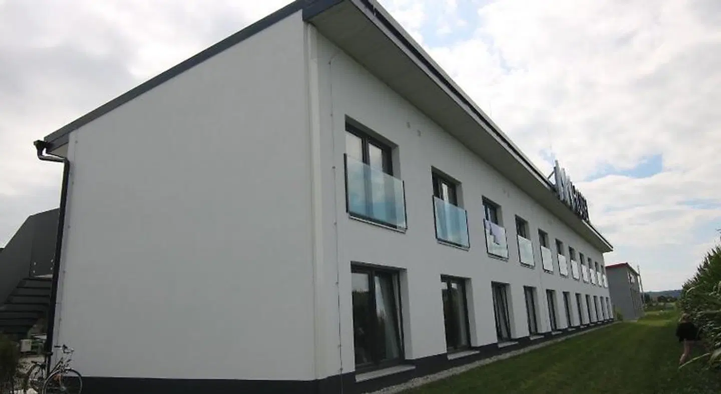 BI Hotel by WMM Hotels EXTERIOR