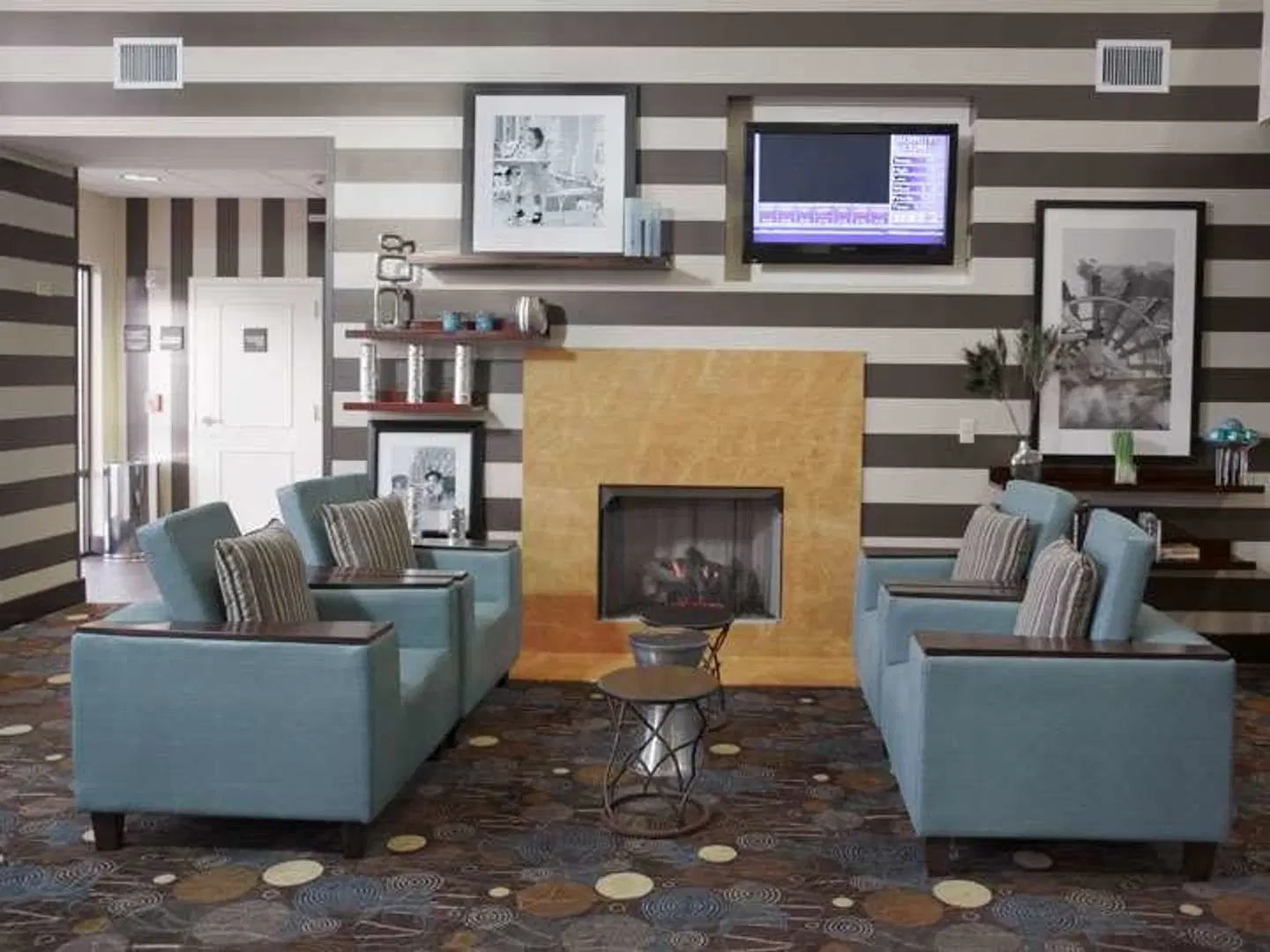Hampton Inn & Suites Nashville at Opryland LOUNGE_LOBBY