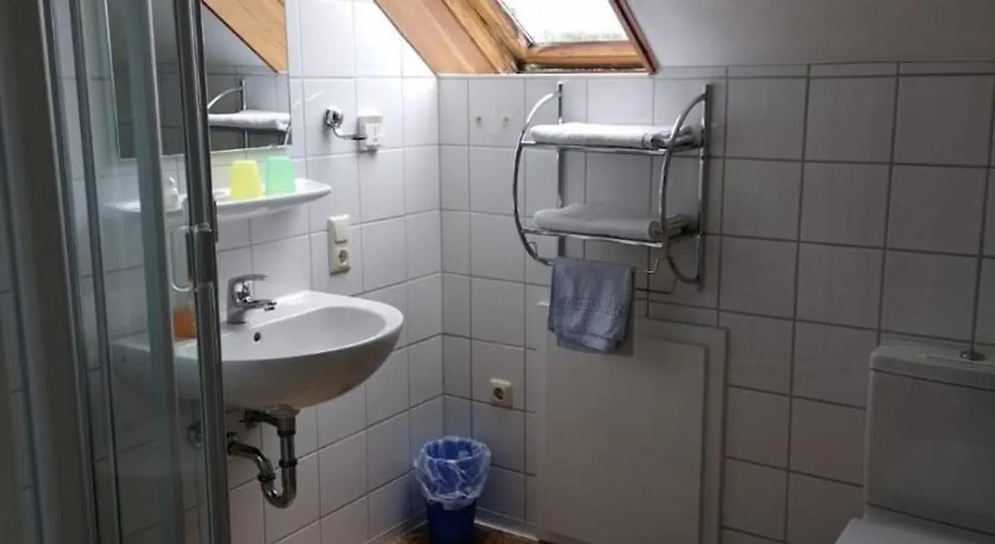 Jeje und Anna's Eifel Haus B&B Badezimmer