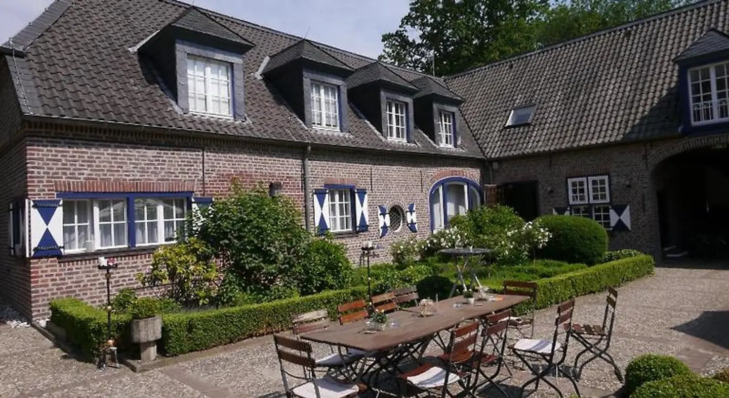 Hotel Schloss Walbeck Terrasse