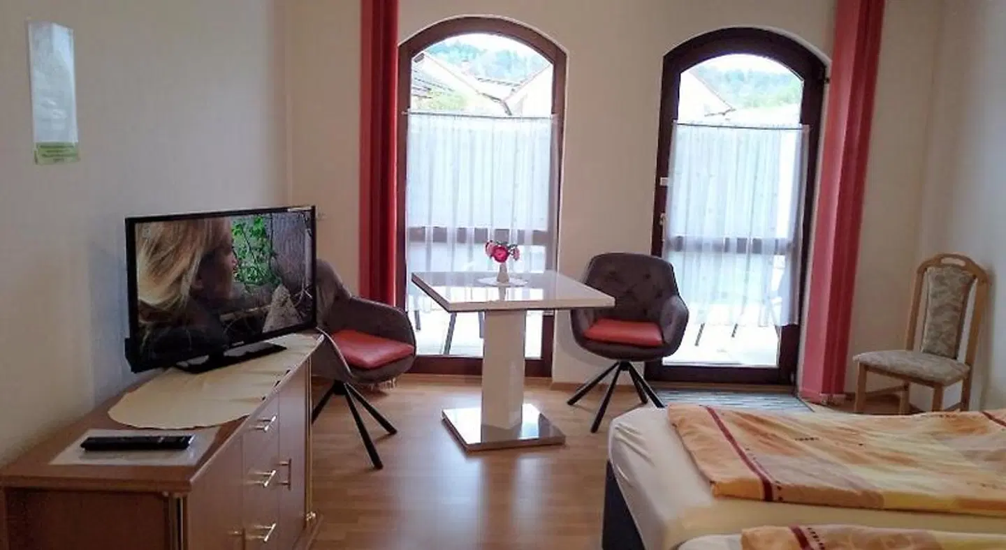 Schmitt ROOM_EXAMPLE