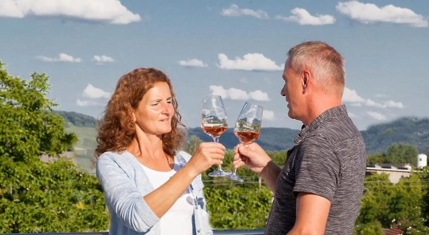 Wein & Bett Weihbrecht PEOPLE