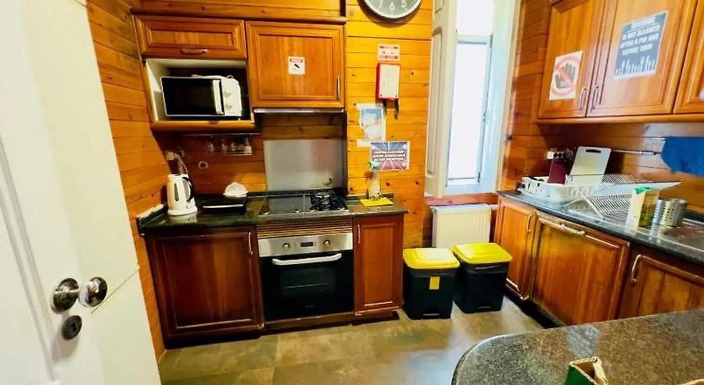 White House Lisbon Hostel ROOM_EXAMPLE