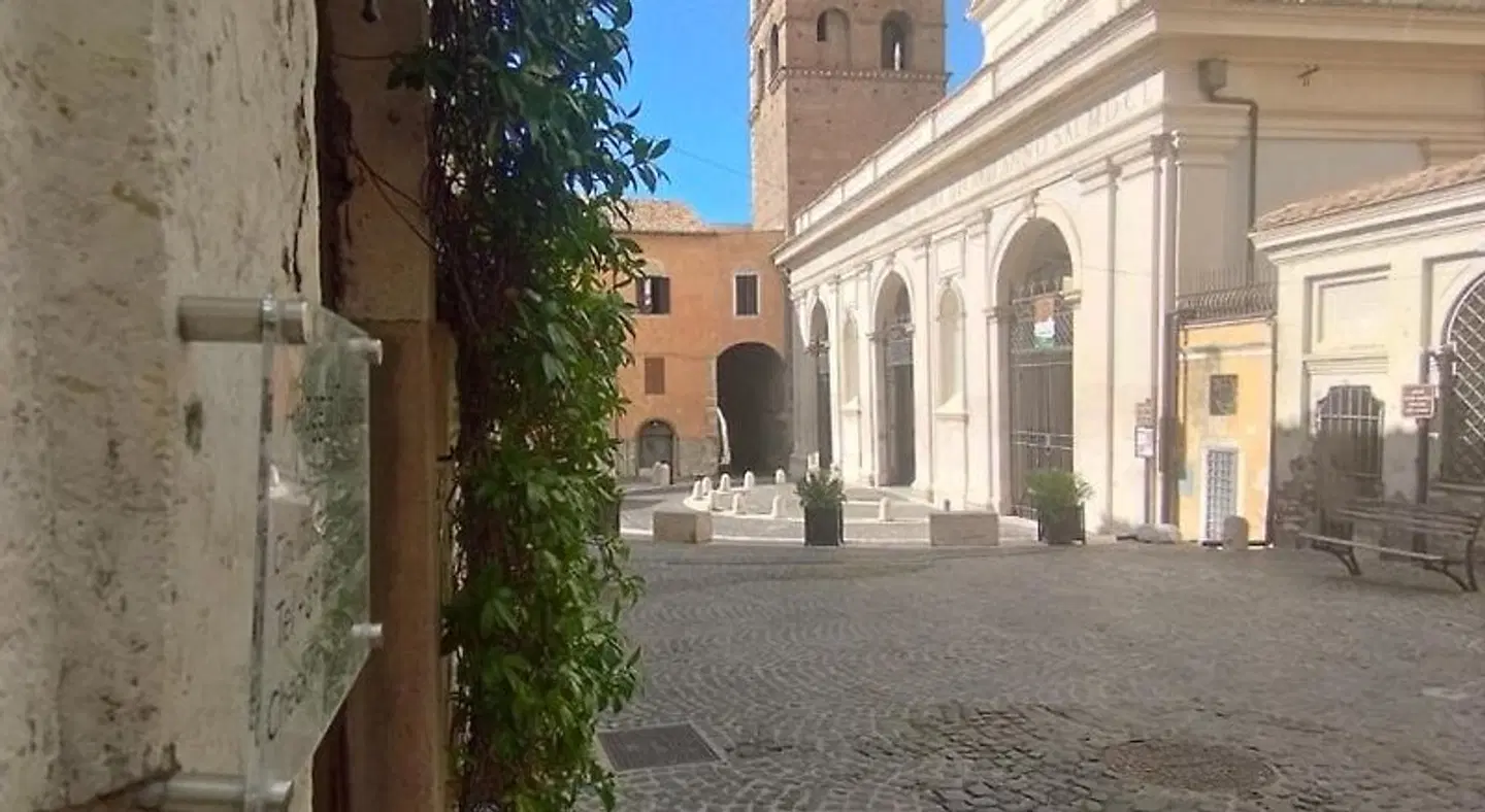 La Mensa Ponderaria EXTERIOR