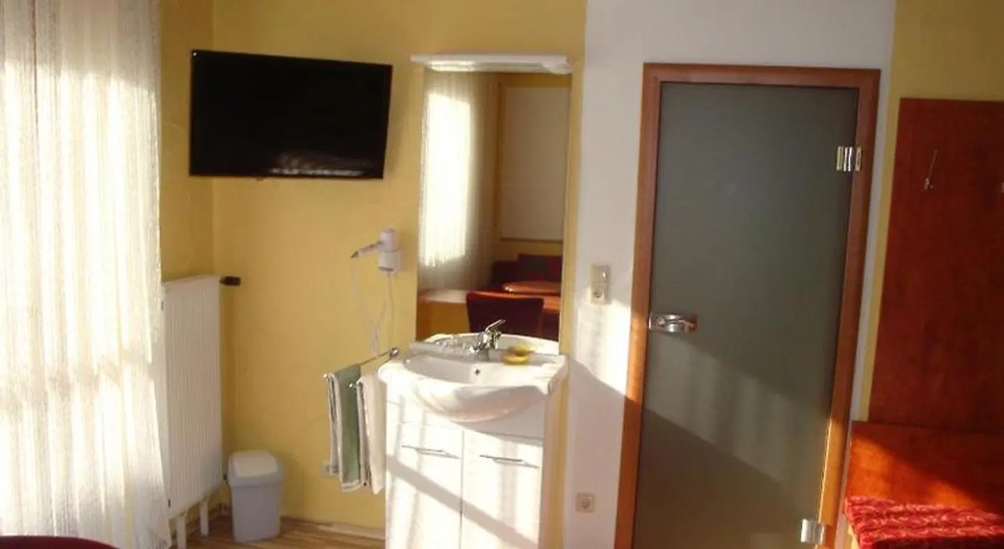 Rothsee Hotel Badezimmer