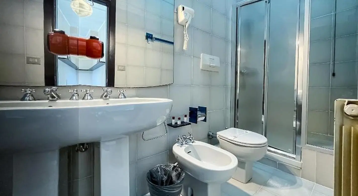 Ostello Bello Genova Badezimmer