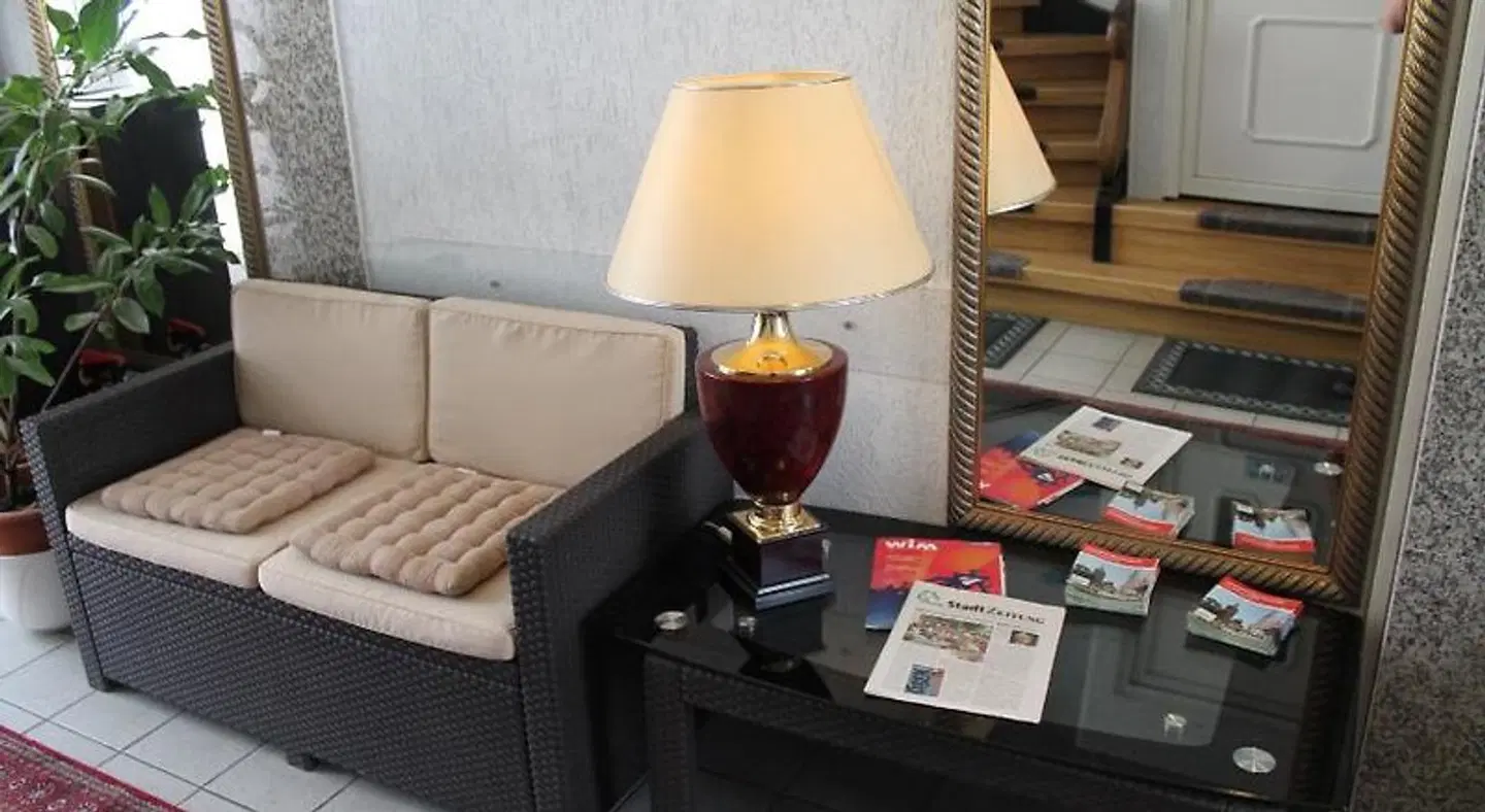 Central ROOM_EXAMPLE