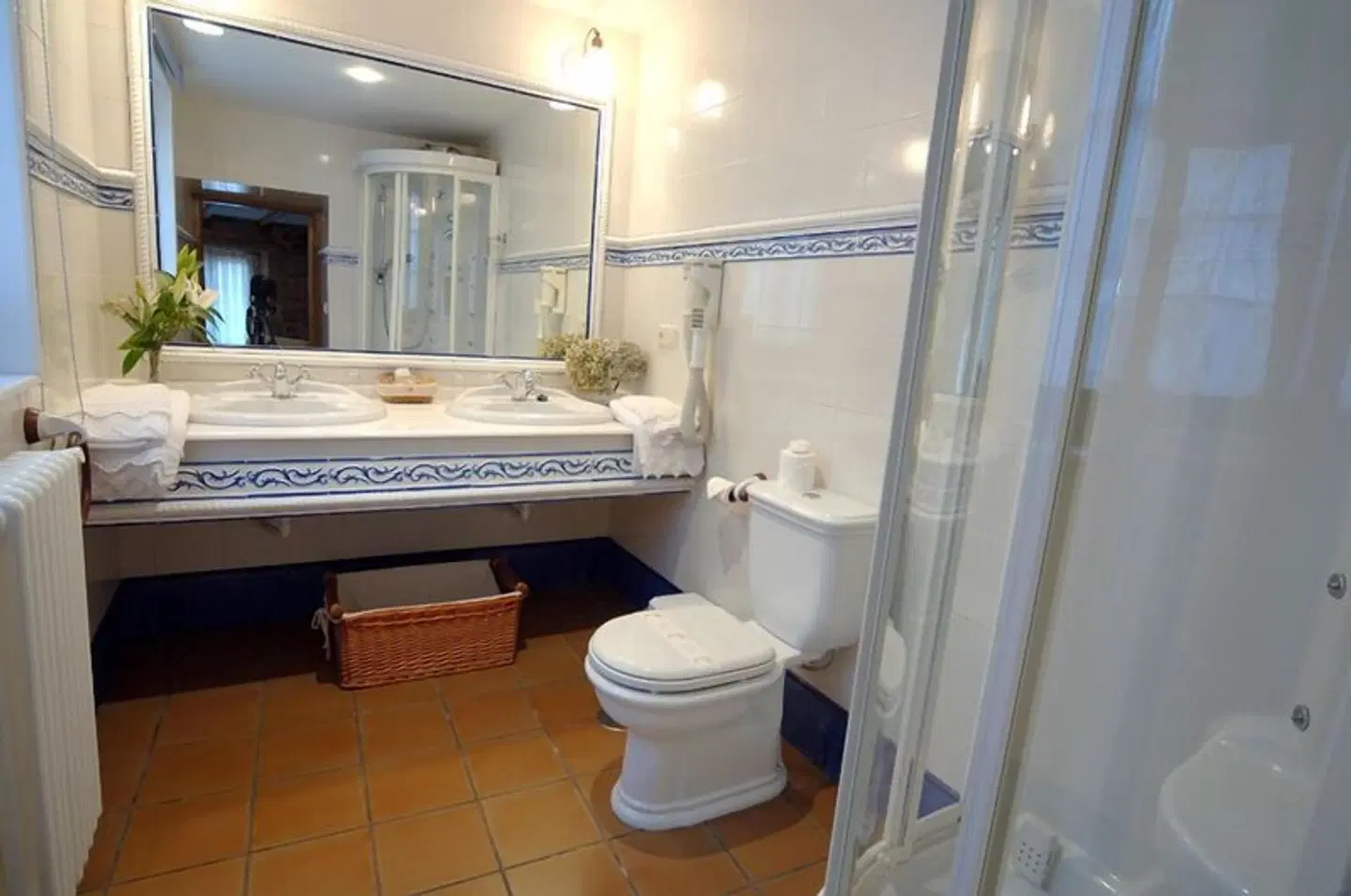 Os Migueliños Badezimmer
