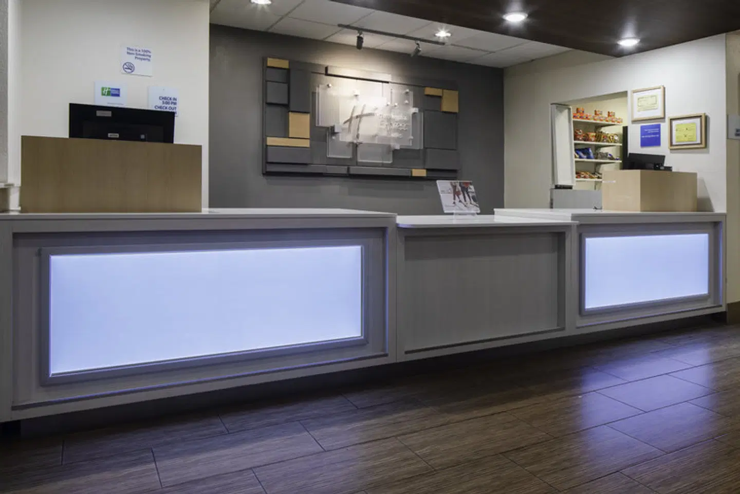 Holiday Inn Express North Myrtle Beach - Little River LOUNGE_LOBBY