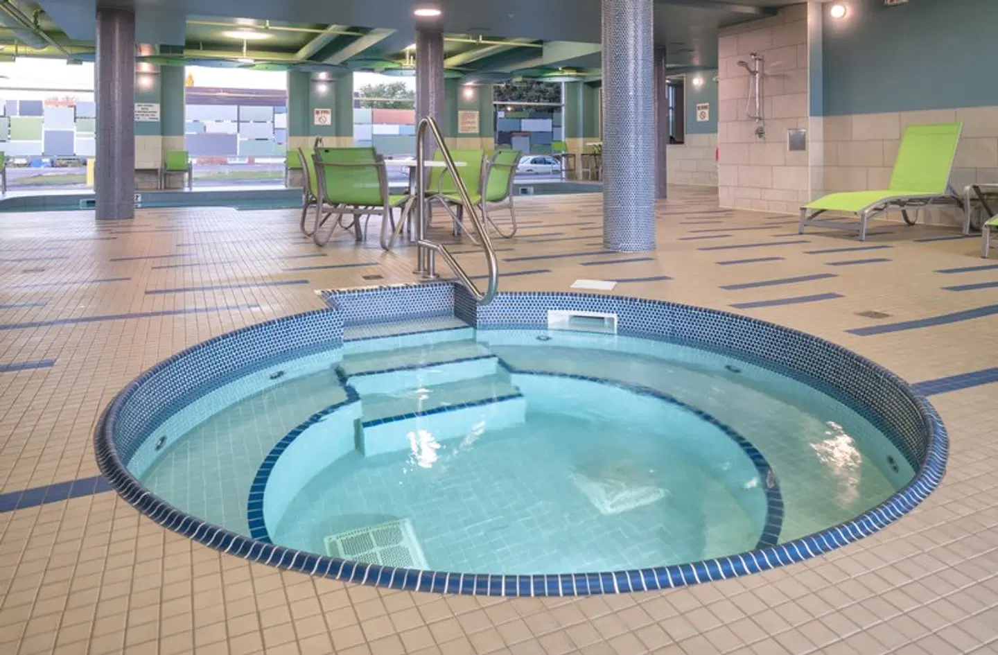 Holiday Inn Express & Suites Brandon by IHG Hallenbad