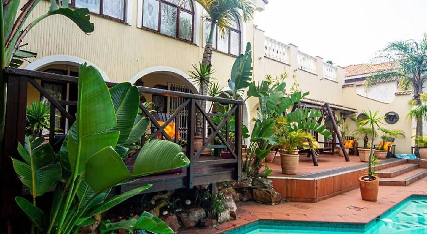 La Loggia Bed and Breakfast EXTERIOR