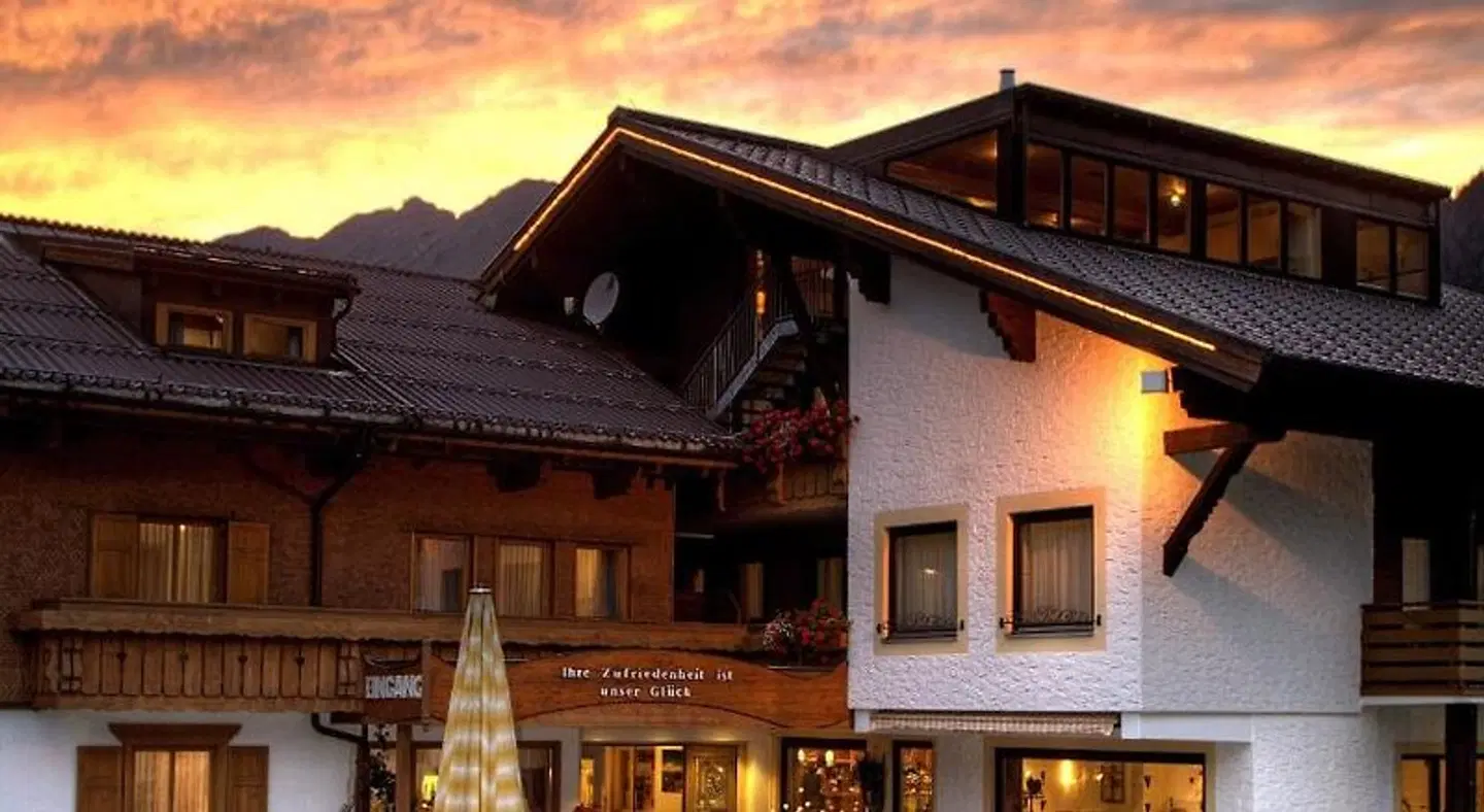 Hotel Apartments Alpenrose EXTERIOR