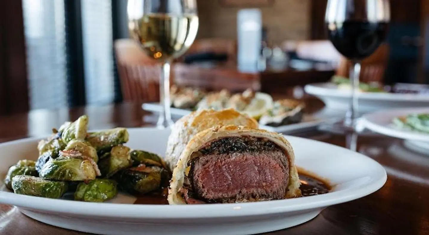 DoubleTree by Hilton Des Moines Airport Restaurant