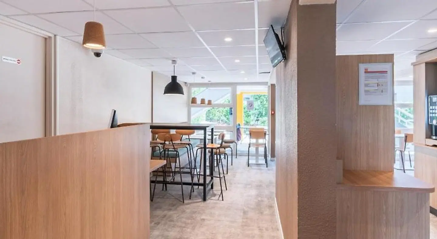 Premiere Classe Bourges Bar