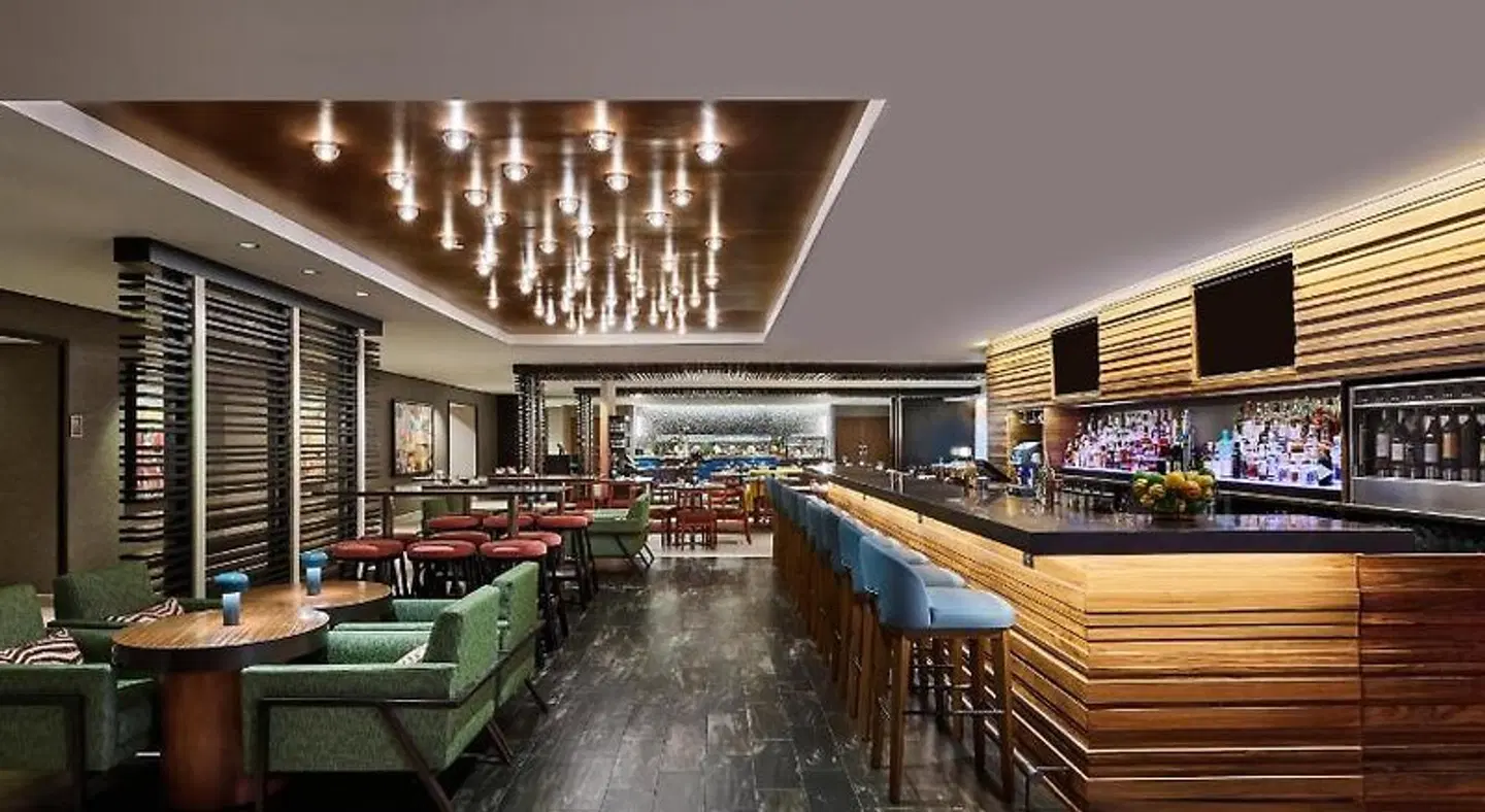 Hyatt Chicago Magnificent Mile Bar