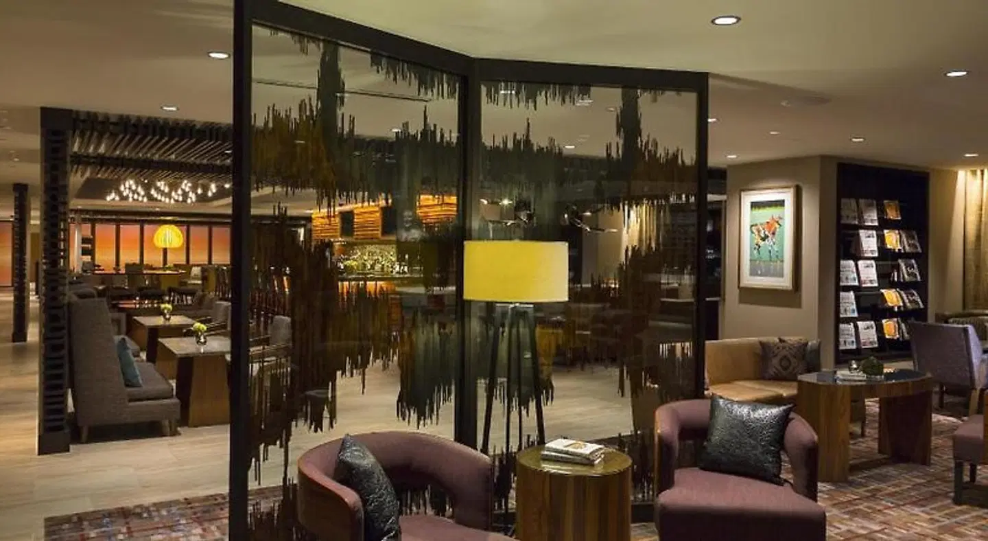 Hyatt Chicago Magnificent Mile Bar