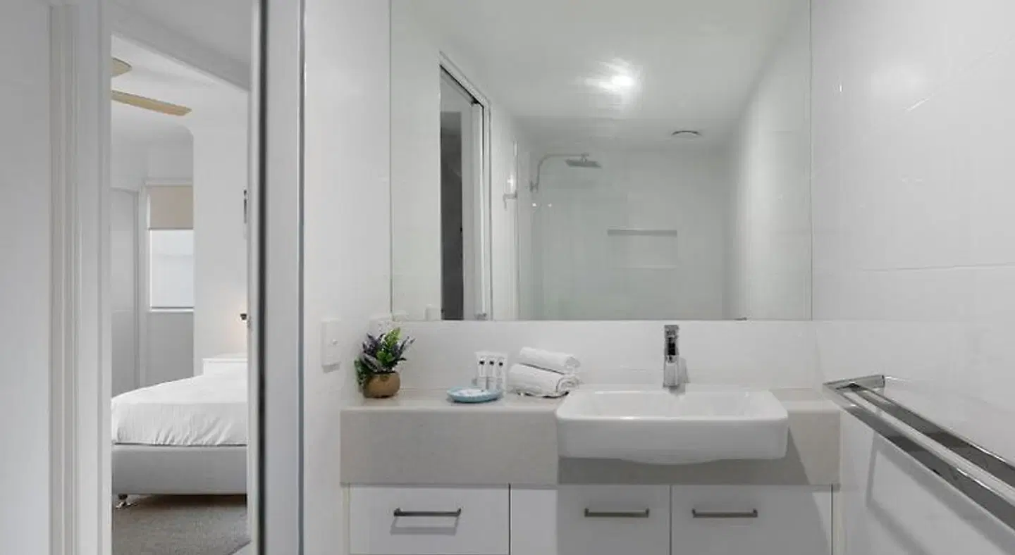 Pandanus Coolum Beach Badezimmer