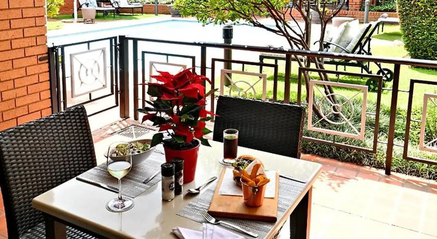 Courtyard Hotel Rosebank Restaurant